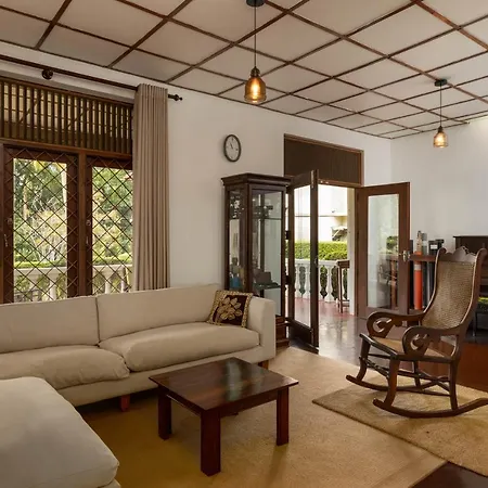 Surveyor'S Residence Bungalow Kandy Exterior photo